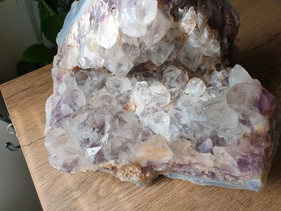 Amethyst Druse, viel Chalcedon, Amethyst Stufe, Mineralien in Solingen