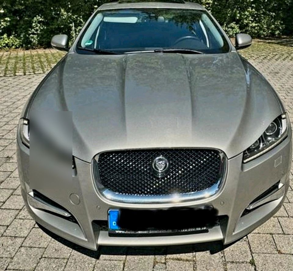                     Jaguar xf  r-line  !!!!! 3.0  V6 Diesel  Tauschen