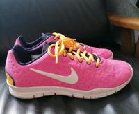 NIKE Schuhe, gr 41, Sportschuhe, Sneaker, neuwertig Niedersachsen - Wildeshausen Vorschau