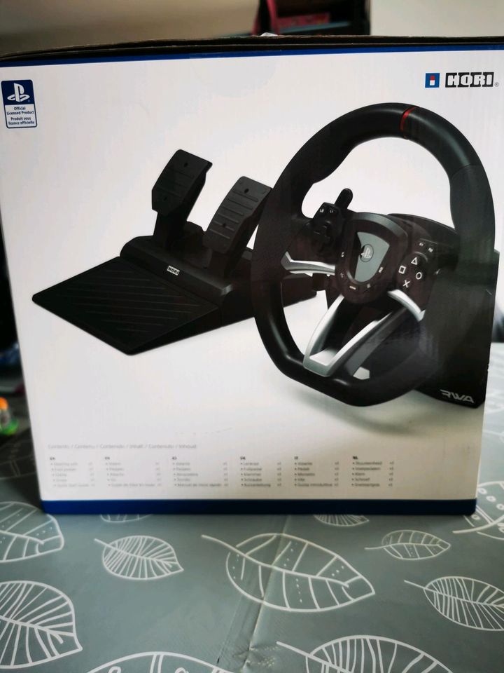 RWA Playstation Racing Wheel apex Hori in Rüdesheim am Rhein