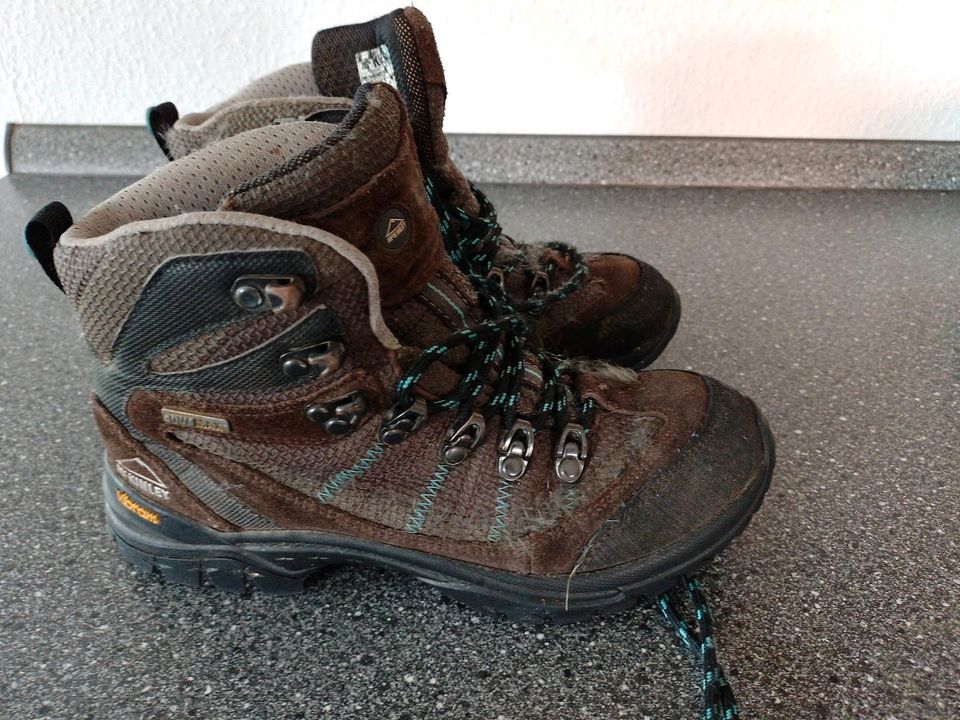 Wanderschuhe MC Kinley Größe 38 in Herzogenrath