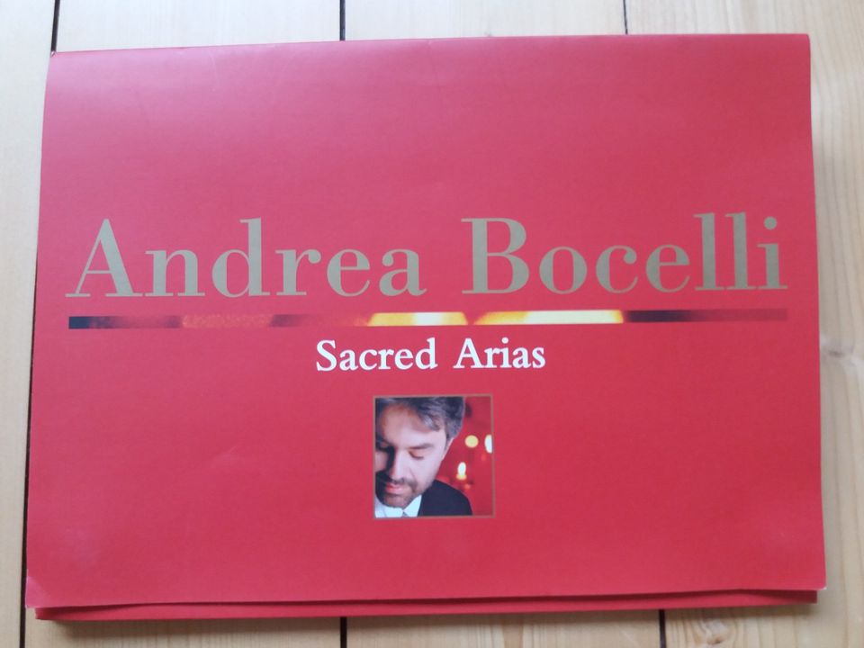 Andrea Bocelli "Sacred Arias" Geschenk-Set CD/VHS-Video/Heft, rar in Braunschweig