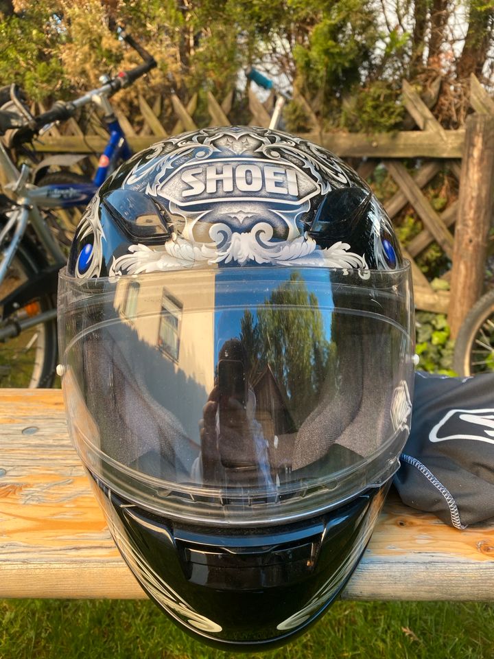 SHOEI 1000 Motorradhelm in Dettingen an der Erms