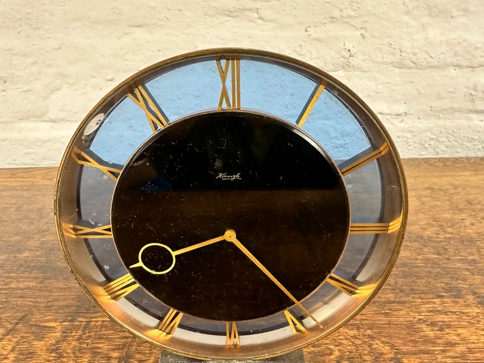 Kienzle Heinrich Möller Tisch Uhr Art Deco in Düsseldorf