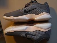 Nike grauer Sportschuh Sneaker 37,5 918200-001 grau Niedersachsen - Isernhagen Vorschau
