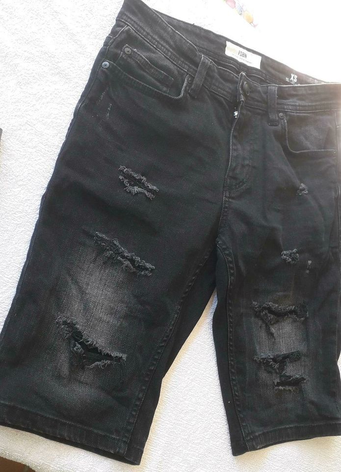 Kurze Jeans Größe XS in Weiterstadt