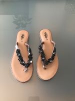 Buffalo Sandalen Flip Flops Leder Gr. 39 Top Zustand München - Sendling-Westpark Vorschau