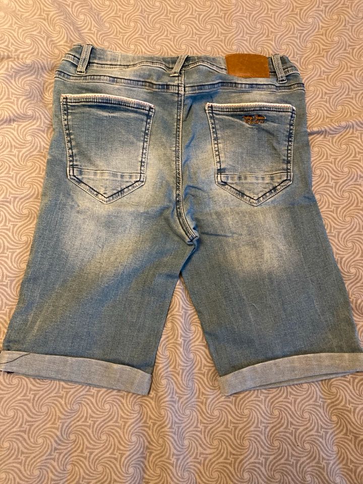 Kurze Jeans /Shorts Name it 164 in Schwetzingen