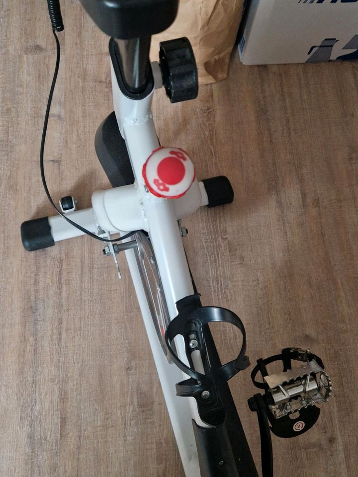 Spinning Bike Heimtrainer in Kassel