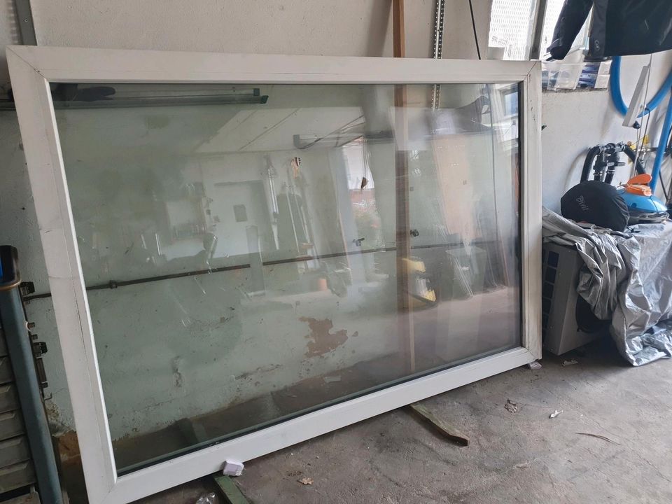 Kunststofffenster groß weiß neuwertig in Bebra