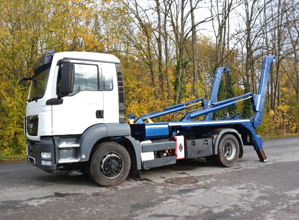 MAN TGS 18.320 4x4 ALLRAD HYDRODRIVE ABSETZKIPPER EURO5 Bj.2011 in Hessisch Oldendorf