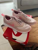 WMNS Nike Air Max Thea rosa, Gr. 40 neu Baden-Württemberg - Oberstenfeld Vorschau