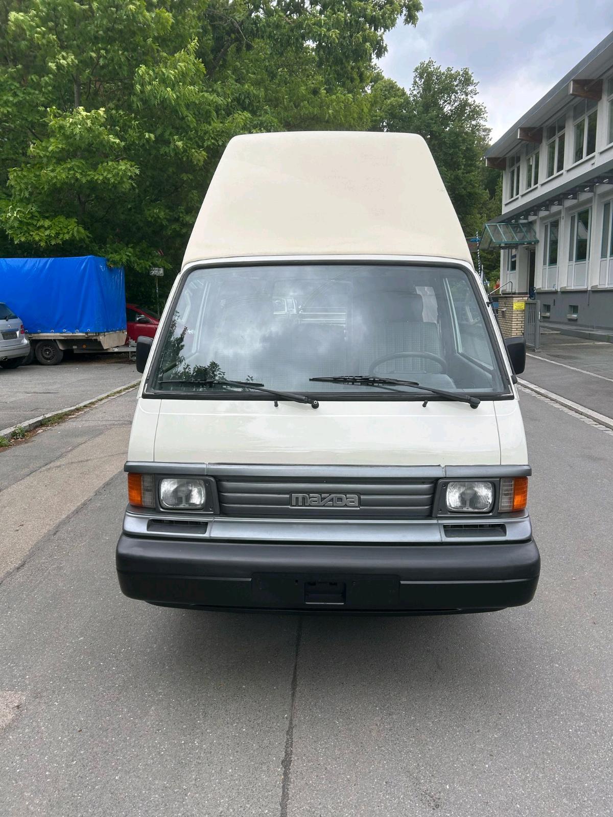 Abbildung des Autos Wohnmobile Mazda E2200 T…