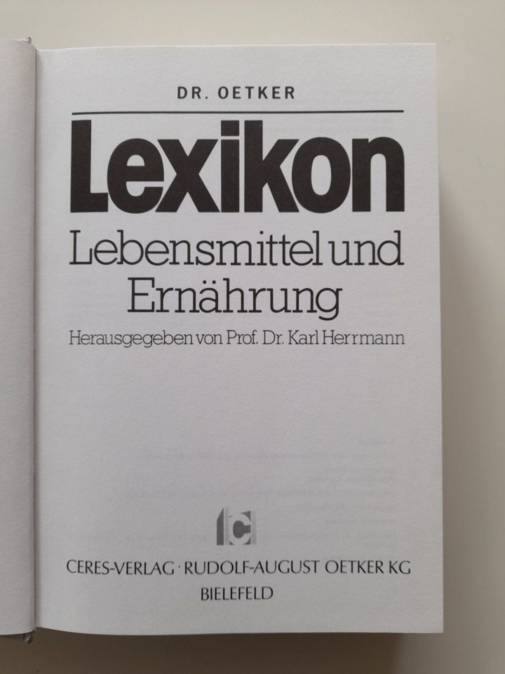 Dr. Oetker "Lexikon - Lebensmittel & Ernährung" in Verl