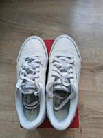 Puma Carina  Sneaker Gr. 41 weiß Niedersachsen - Delmenhorst Vorschau