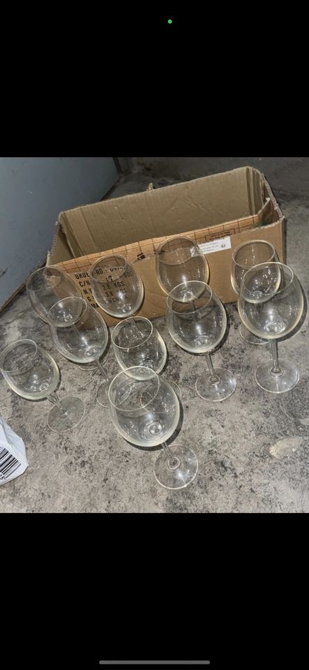 16 Wein Gläser wegen Umzug abzugeben in Aachen