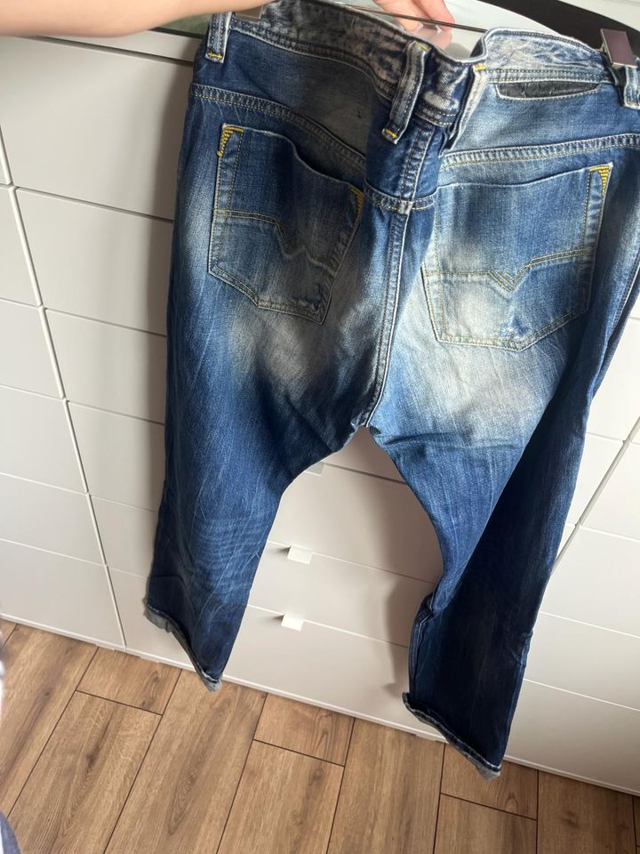 DIESEL Jeans W 34 L 34 Herren Hose in Leipzig