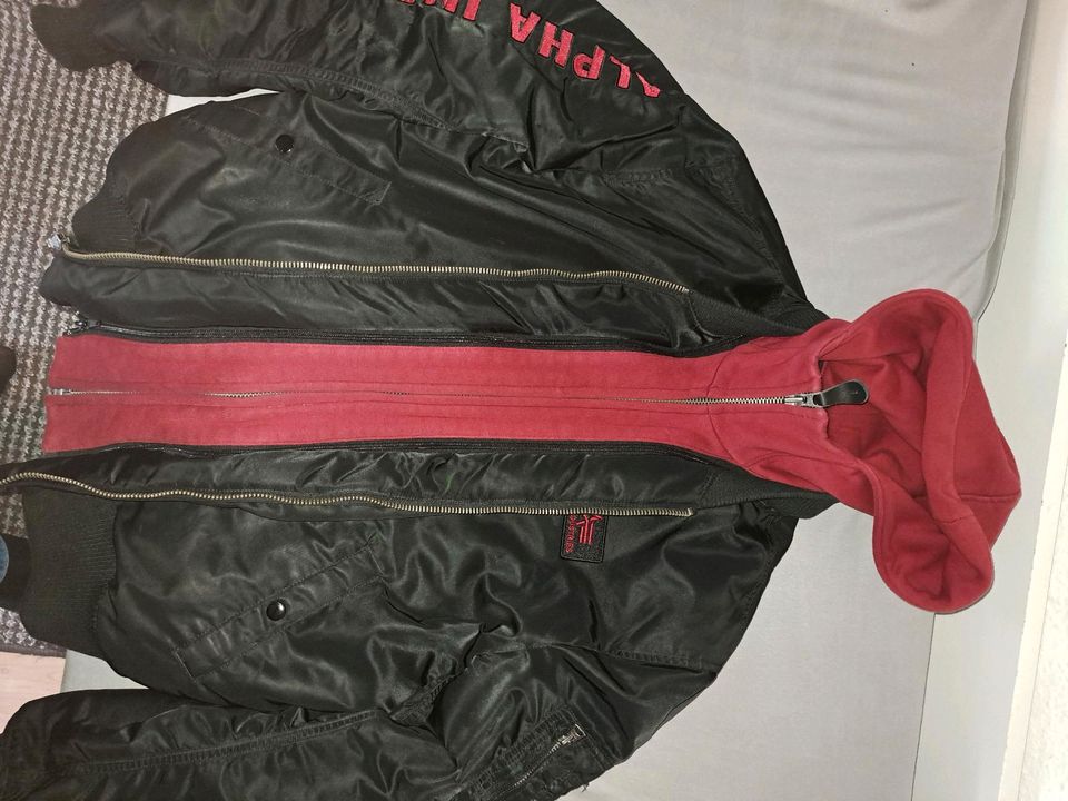 MA-1 D-tech Bomberjacke Alpha Schwarz Rot in Bad Berka