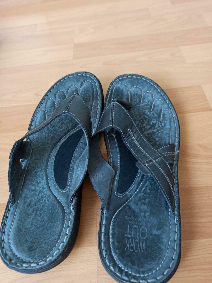 Herrenschuhe Leder Flipp-Flops in Stuttgart