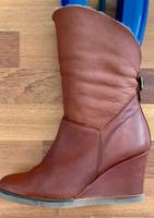 UNISA WEDGES KEILABSATZ LAMMFELL STIEFEL 39 Cognac Berlin - Neukölln Vorschau