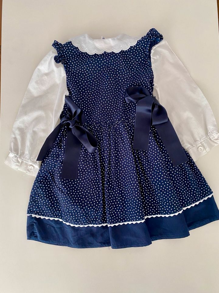 Festliches Kleid mit Spitzenkragen, Gr. 98 in Rosenheim