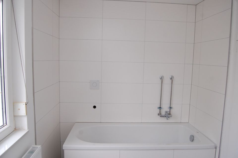 ... 3,5-Zimmer-Whg 1.OG mit ca. 30m² Dachterrasse und Einbauküche in zentraler Lage Straubing ... in Straubing