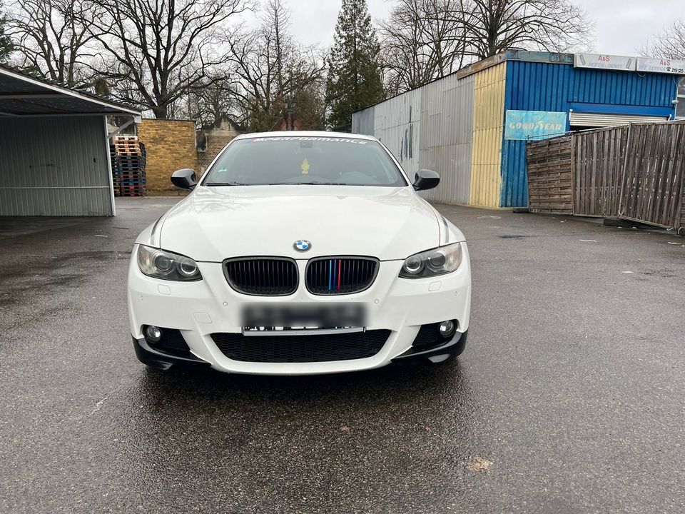 BMW 320 Coupé M PAKET in Berlin