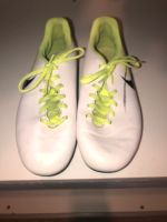 Jungs/Mädchen Fußballschuhe zu verkaufen von Nike Niedersachsen - Garrel Vorschau