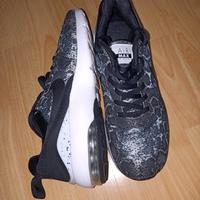 Nike Air Max Siren Sneaker / Laufschuhe Gr.41 leicht Leipzig - Sellerhausen-Stünz Vorschau