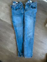 Jeans,2 Stck. Jean Pascale, gr. 31/34 Niedersachsen - Brake (Unterweser) Vorschau