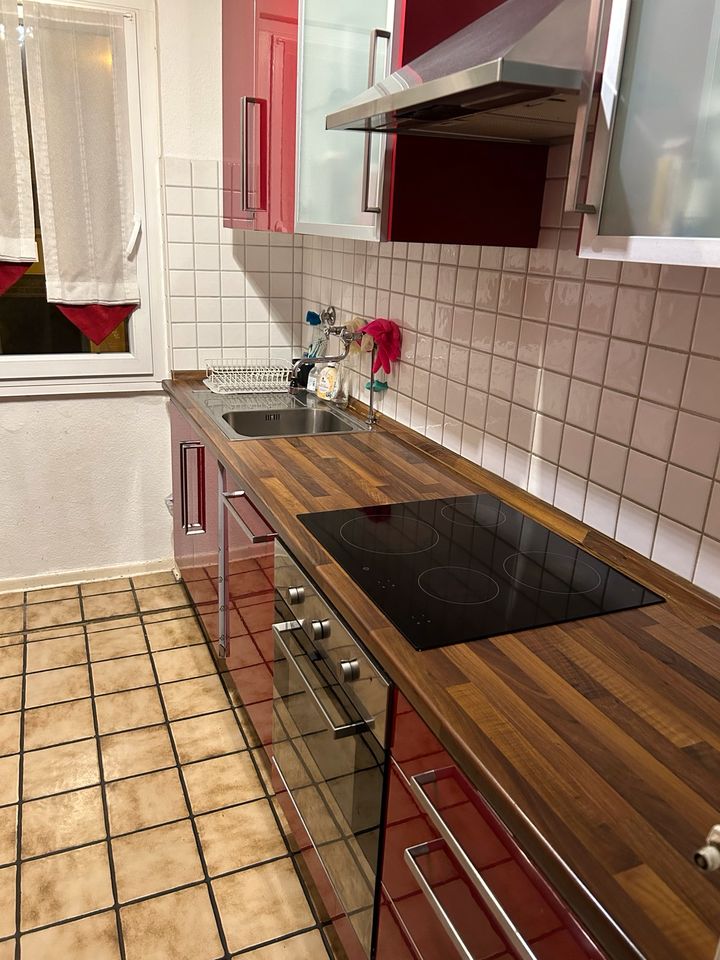 Küche / Ikea Küche mit Einbaukühlschrank in Dortmund