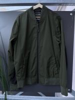 Dünne Herren Hollister Jacke Gr. M Windjacke Niedersachsen - Schortens Vorschau