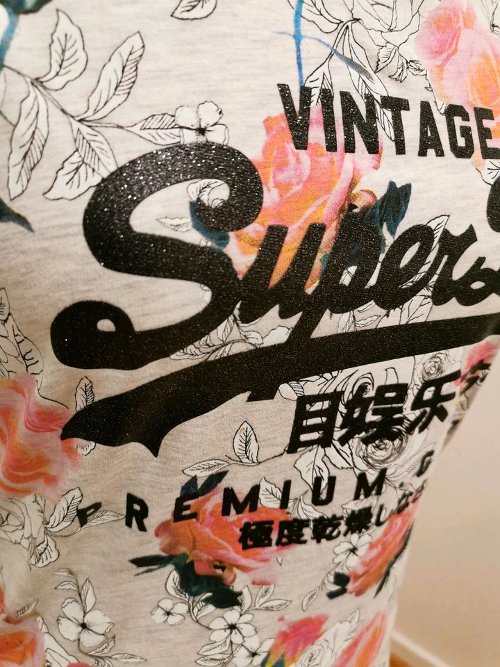 SuperDry T- Shirt Gr. M=36/38 in Duisburg