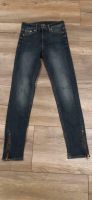 WIE NEU❤H&M dunkelblaue Jeans Skinny Ankle Regular Waist Gr.24/XS Hessen - Limburg Vorschau