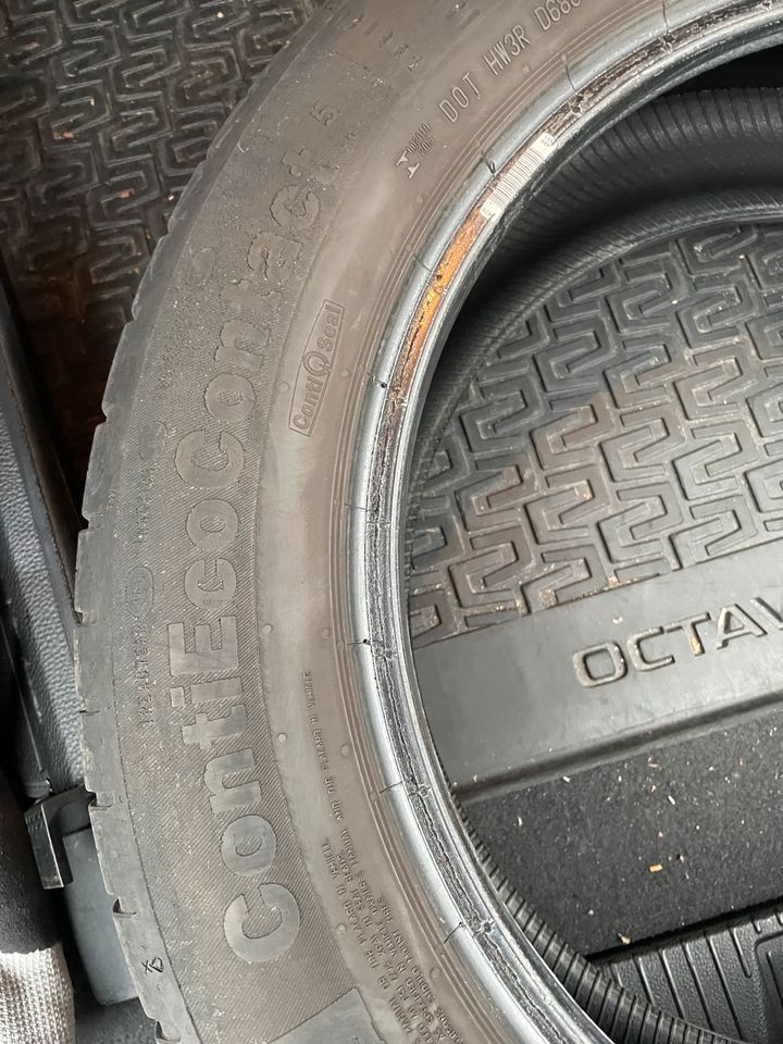 VW Passat 215 55 R17 Reifen Sommerreifen Pirelli Continental Seal in Ratingen