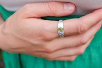 Ring recyceltes Silber Peridot Ehering NEU Handarbeit Verlobung Baden-Württemberg - Vörstetten Vorschau