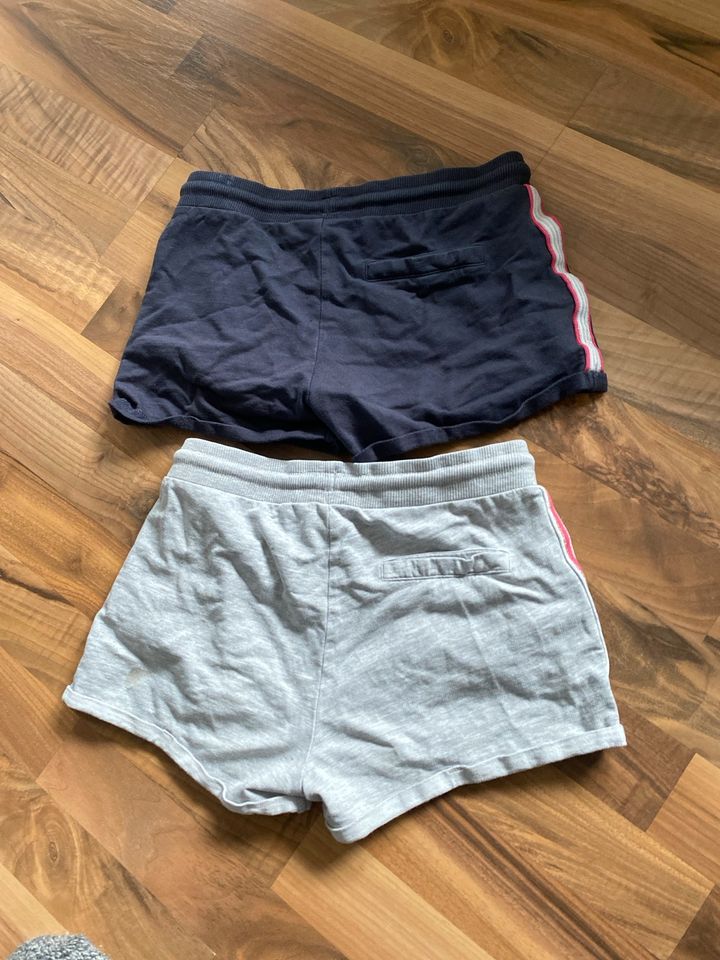 Kurze Hosen Shorts 134 - 140 Set in Hörstel