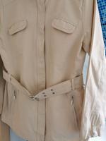 Trenchcoat/Kurzmantel Gr. 40/42 Niedersachsen - Schöningen Vorschau
