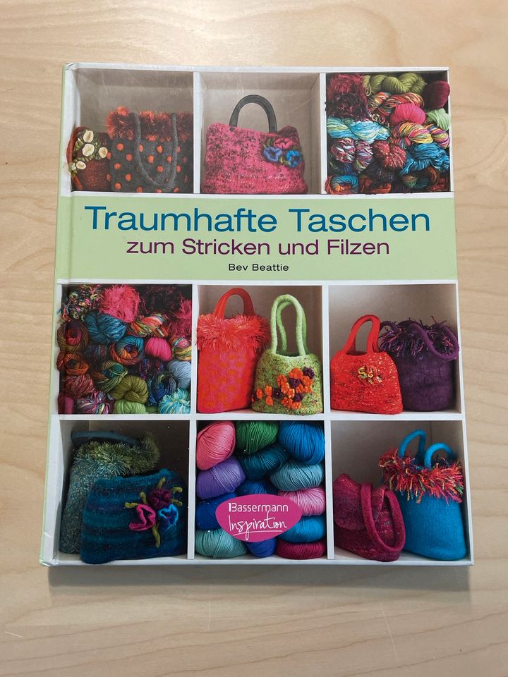 Traumhafte Taschen zum Stricken und Filzen in Schleswig-Holstein -  Schleswig | Basteln, Handarbeiten und Kunsthandwerk | eBay Kleinanzeigen  ist jetzt Kleinanzeigen