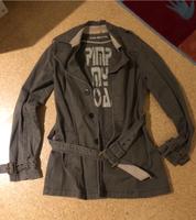 Figurbetonte Jacke mit Bindegürtel Niedersachsen - Aurich Vorschau