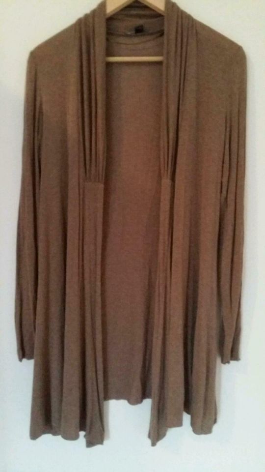 Cardigan, lange Weste von comma, taupe Gr. 34/36 wie neu in Hengersberg