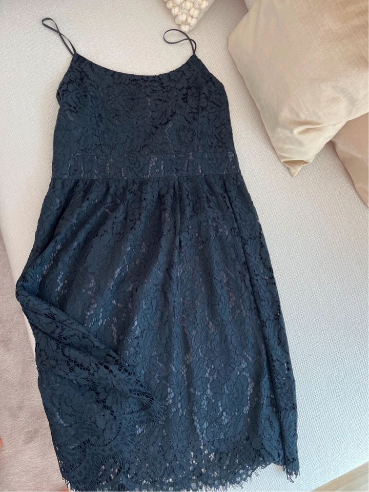 Kleid Spitze 2Teilig Apart Glamour Navy Gr. 40 wie neu in München