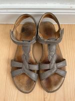 Schöne Sandalen aus Leder Grau 38 Berlin - Tempelhof Vorschau