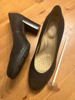 NEU GEOX Respira Pumps 36 Leder schwarz mit original Schuhspanner München - Schwabing-West Vorschau