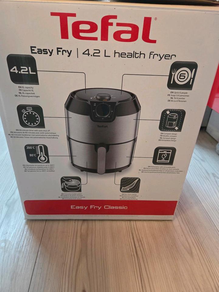 Heißluftfritteuse Tefal Easy  Fry Classic xl 4,2 L in Düsseldorf