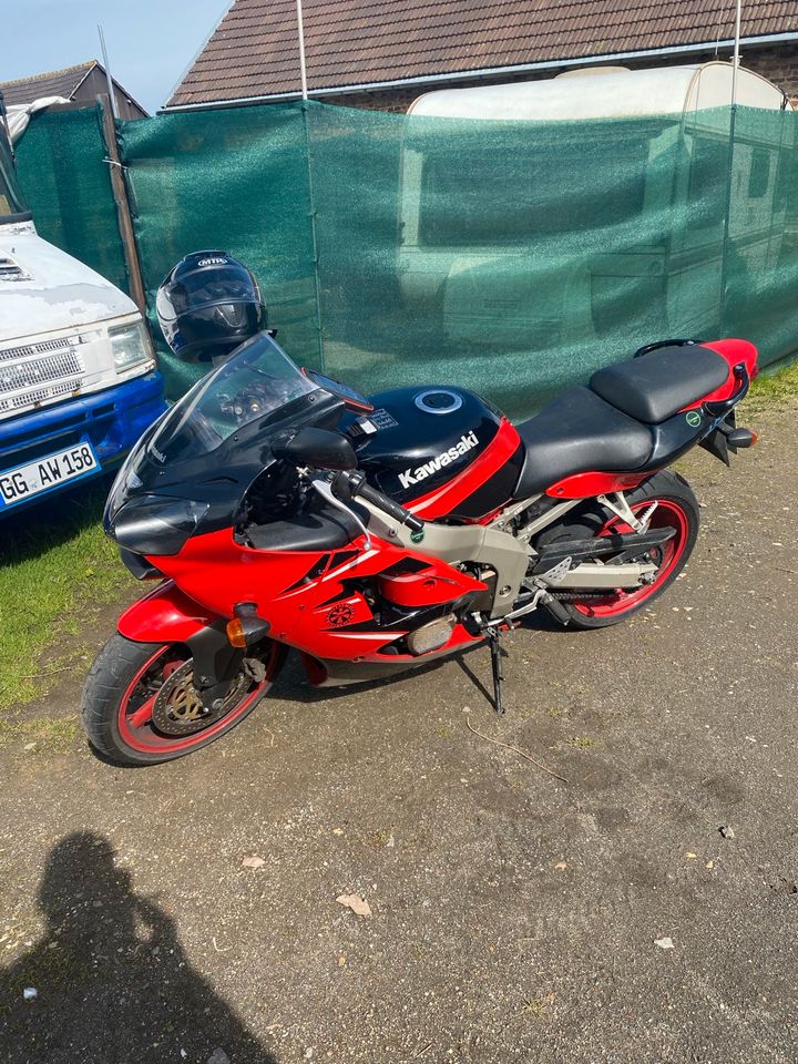 Kawasaki ZX6R in Euskirchen