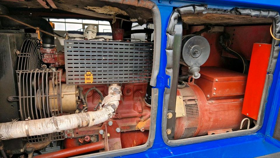 Stromerzeuger Notstromaggregat 40 KVA Iveco Genset Himoinsa in Beesten