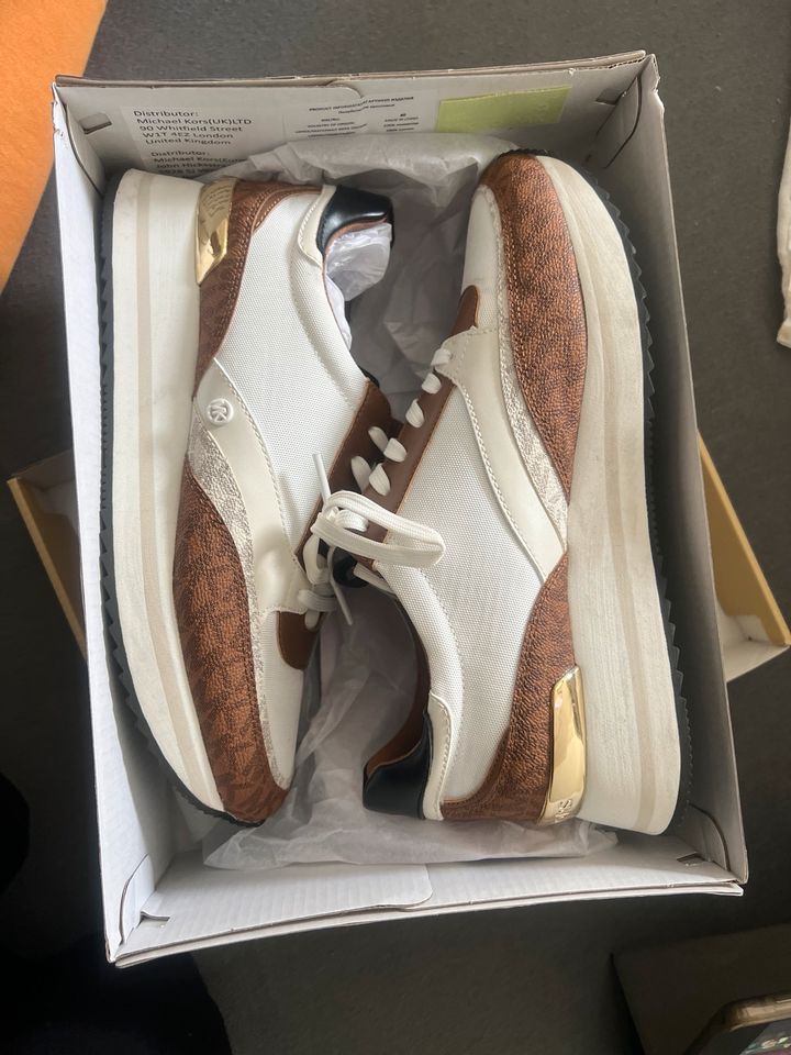 Michael Kors Sneaker Gr.40/9 wie neu in Eichenau