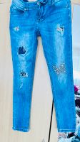 Jeans Stretch Hose mit Perlen Steinen hellblau ripped Jeans Nordrhein-Westfalen - Bergisch Gladbach Vorschau