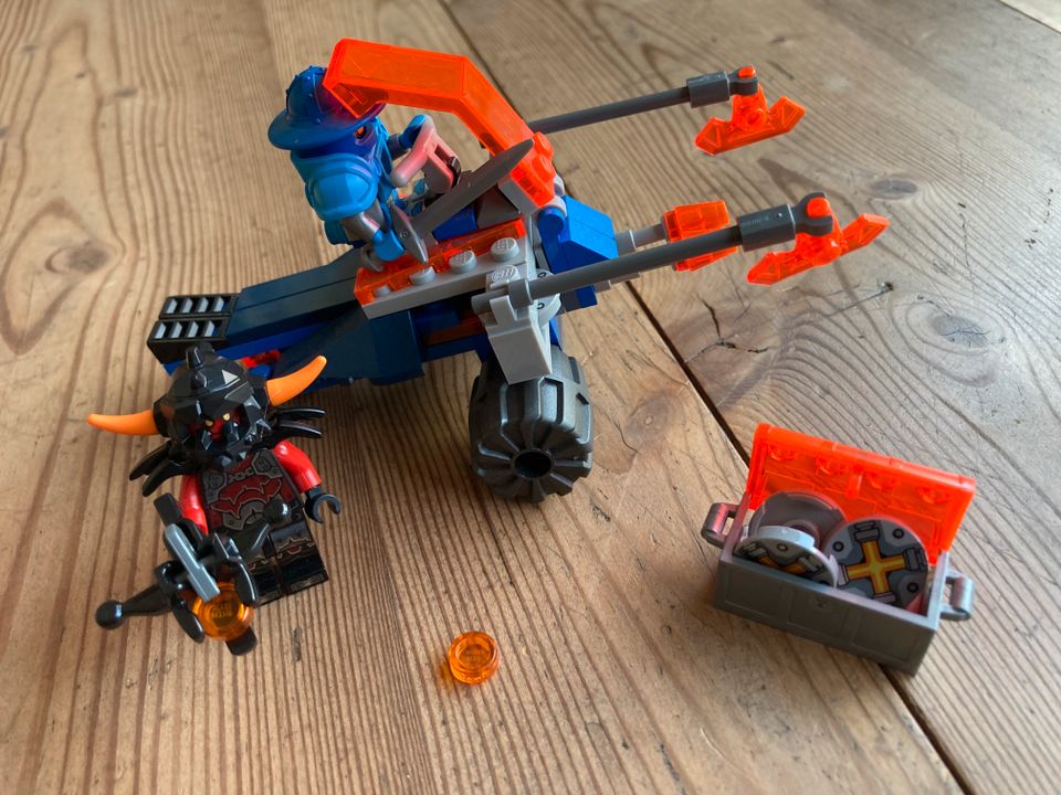 Lego Nexo Knights 70310 Knightons Scheibenwerfer Battle Blaster in Mülheim (Ruhr)